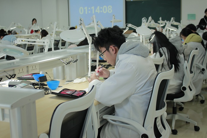 微信图片_20251201123748_14_200.jpg 微信图片_20251201123748_14_200.jpg