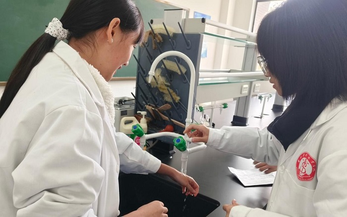 图片4.jpg 图片4.jpg