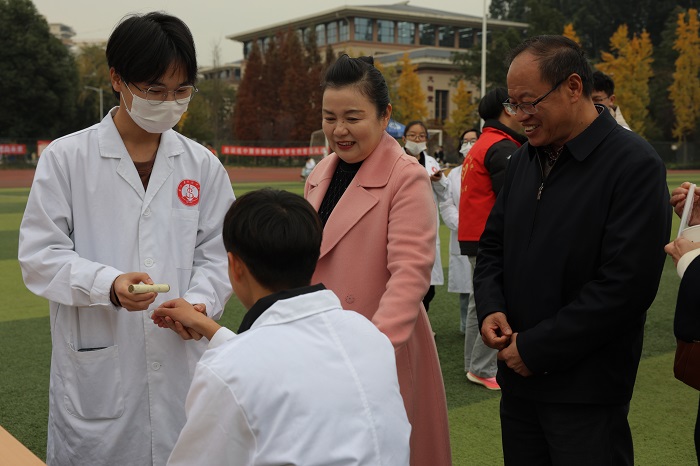 图片6.jpg 图片6.jpg