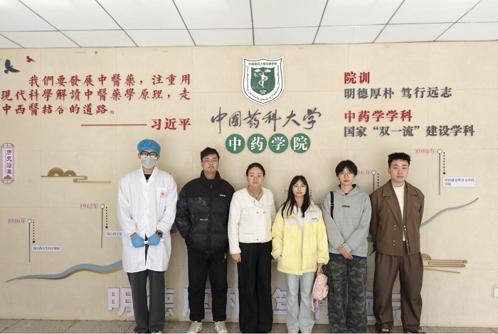 图片2.jpg 图片2.jpg