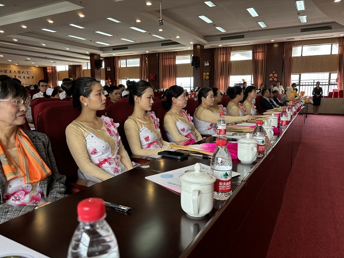 aef699c28fc35f77a5e2559cce716bc.jpg