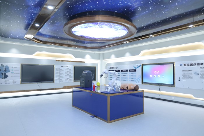 图片10-中德机器人康复展示中心.jpg