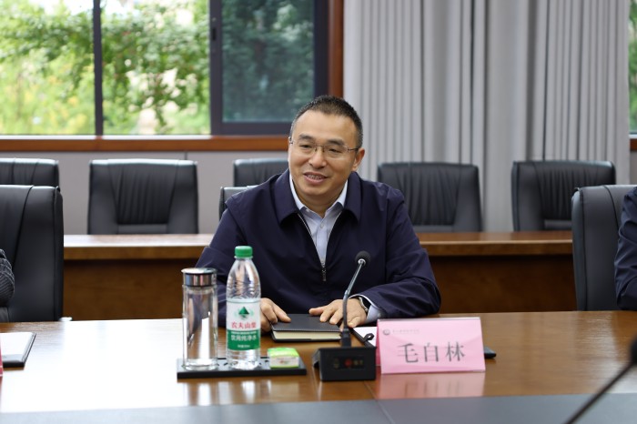 1bc6eae1a9cbf8716ffdaefb7c04529e.jpg 1bc6eae1a9cbf8716ffdaefb7c04529e.jpg