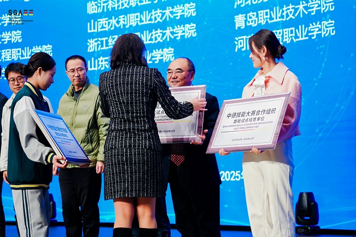 f3fcf11401e770b4b0e376baef87c935.jpg f3fcf11401e770b4b0e376baef87c935.jpg