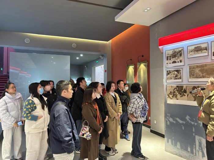 图片4.jpg 图片4.jpg