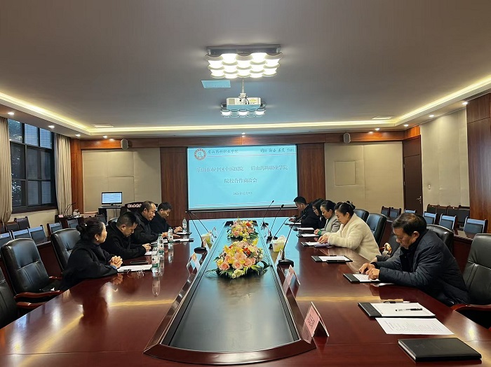 9f2aaf86cbf446949bd21754c46ad680.jpg 9f2aaf86cbf446949bd21754c46ad680.jpg