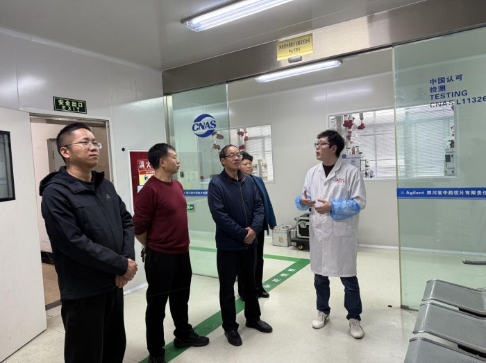 图片2.jpg 图片2.jpg