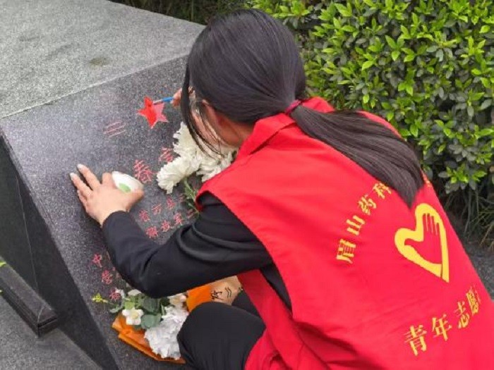 图片3.jpg 图片3.jpg