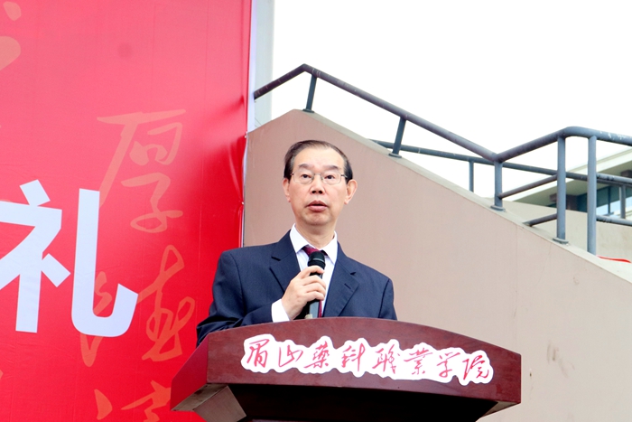 \\tsclient\E\1012开学典礼15.JPG \\tsclient\E\1012开学典礼15.JPG