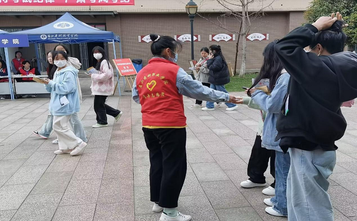 图片4.png 图片4.png