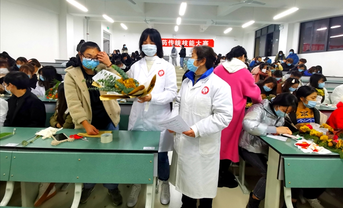 C:\Users\remoteapp\Pictures\教书育人分享会\疫情防控推进会\中药与营养学院\比赛6.jpg C:\Users\remoteapp\Pictures\教书育人分享会\疫情防控推进会\中药与营养学院\比赛6.jpg