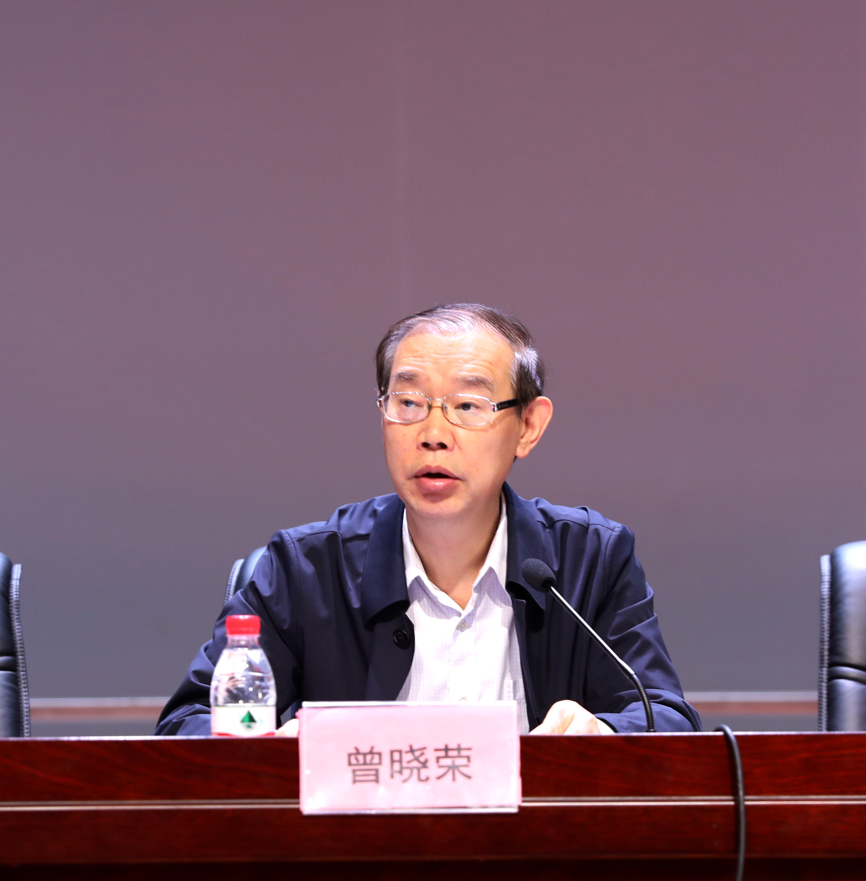 C:\Users\Administrator\Desktop\曾晓荣1.jpg C:\Users\Administrator\Desktop\曾晓荣1.jpg