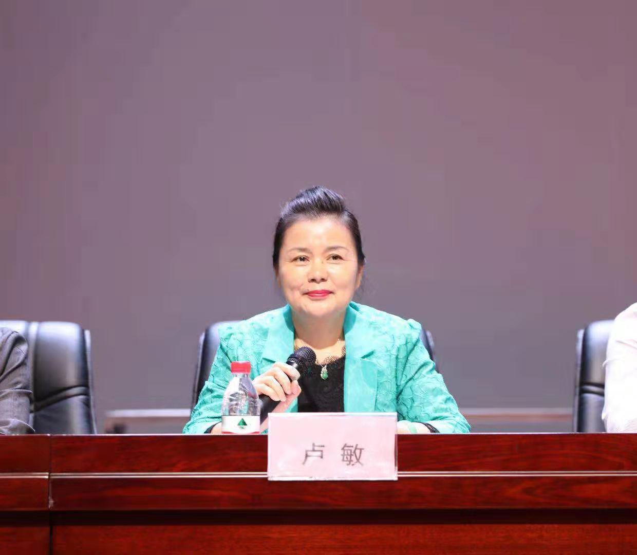 C:\Users\Administrator\Desktop\微信图片_201909281132192.jpg C:\Users\Administrator\Desktop\微信图片_201909281132192.jpg