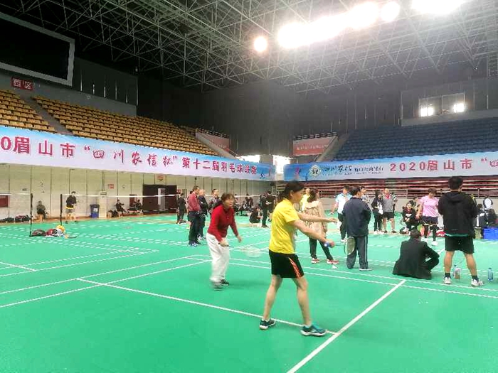 \\tsclient\E\1101羽毛球.jpg \\tsclient\E\1101羽毛球.jpg