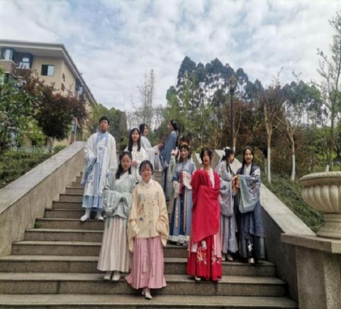 C:\Users\remoteapp\Pictures\药学院面试\0401交流学习\教务处\2021双选会\图片11.png C:\Users\remoteapp\Pictures\药学院面试\0401交流学习\教务处\2021双选会\图片11.png