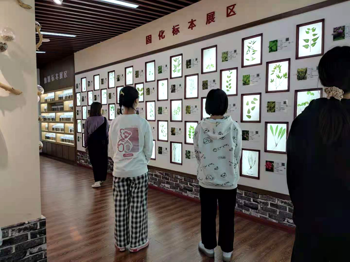 \\tsclient\D\仁\图片9.png \\tsclient\D\仁\图片9.png
