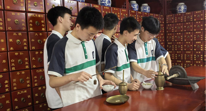 图片2.png 图片2.png