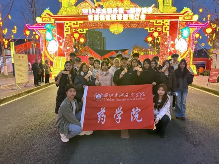 图片25.jpg 图片25.jpg