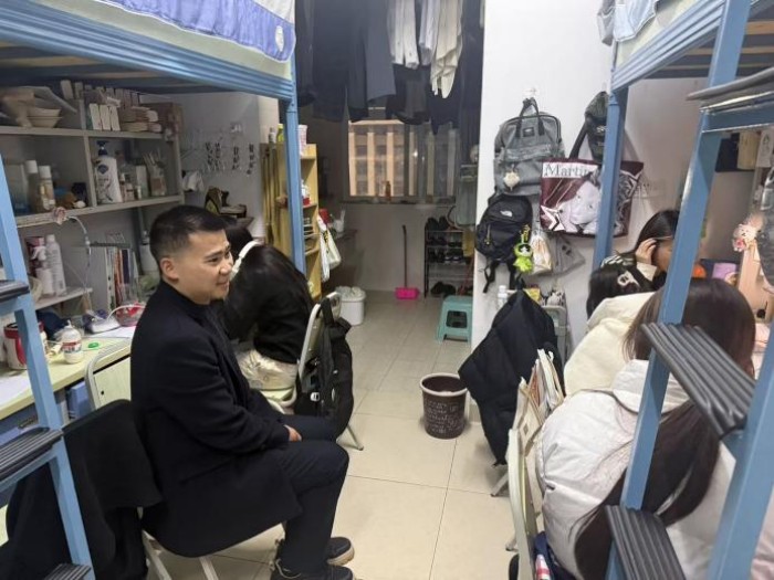 图片11.jpg 图片11.jpg