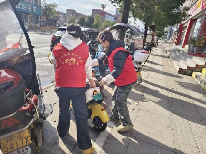 图片21.jpg 图片21.jpg