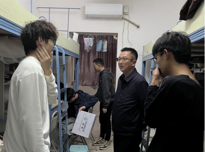 图片13.jpg 图片13.jpg
