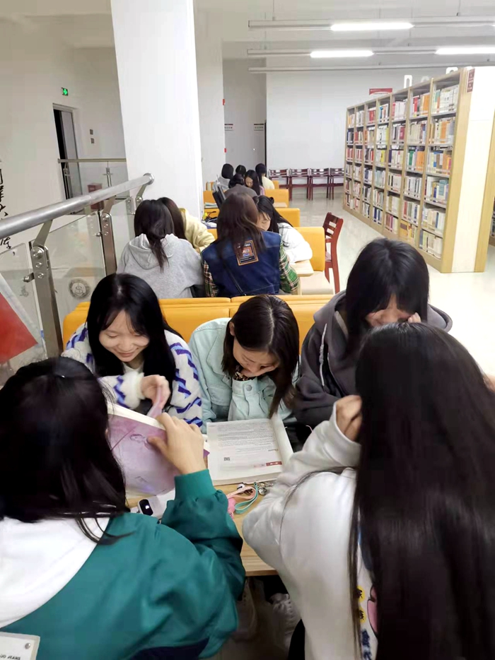 C:\Users\remoteapp\Pictures\护理学院\阅读5.jpg C:\Users\remoteapp\Pictures\护理学院\阅读5.jpg
