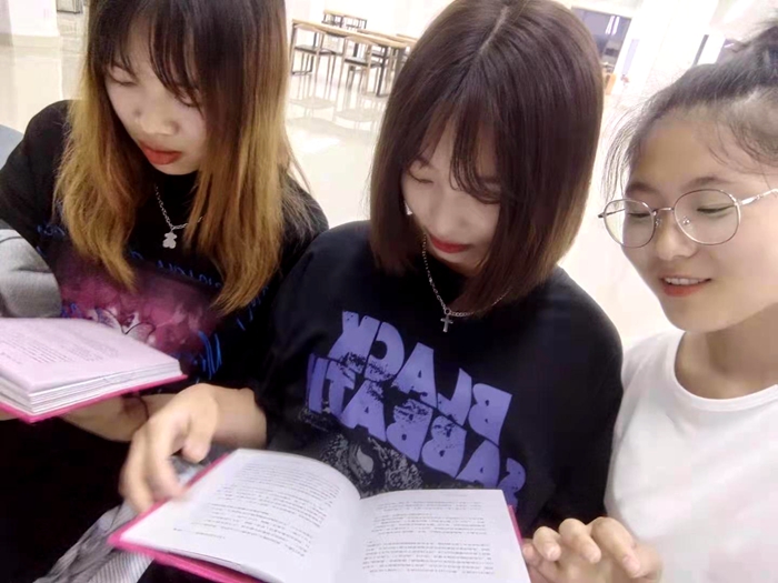 C:\Users\remoteapp\Pictures\护理学院\阅读4.jpg C:\Users\remoteapp\Pictures\护理学院\阅读4.jpg