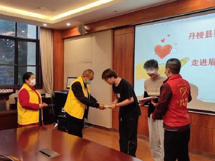 图片3.jpg 图片3.jpg