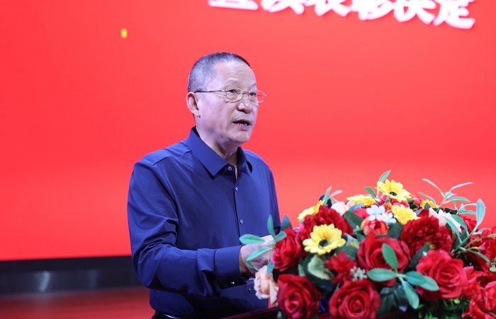 左小刚副校长.JPG 左小刚副校长.JPG