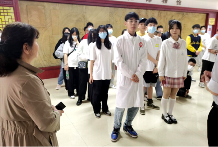 参观3.png 参观3.png