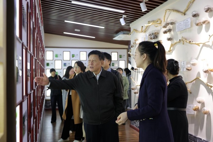 图片3.jpg 图片3.jpg