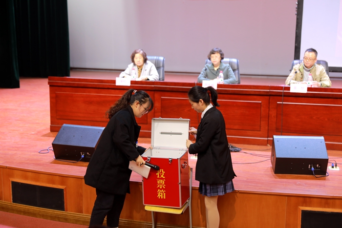 C:\Users\remoteapp\Pictures\1113学代会9.jpg C:\Users\remoteapp\Pictures\1113学代会9.jpg