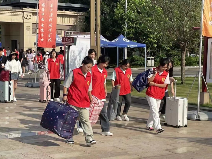 图片2.png 图片2.png