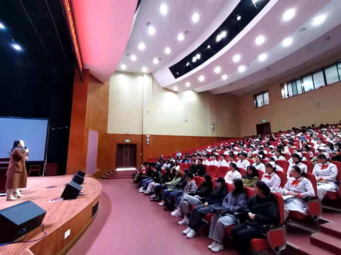 C:\Users\remoteapp\Pictures\护理学院\0323实习生4.jpg C:\Users\remoteapp\Pictures\护理学院\0323实习生4.jpg