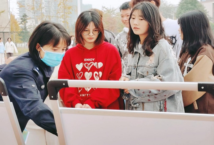 C:\Users\Administrator\Desktop\图片6.jpg C:\Users\Administrator\Desktop\图片6.jpg