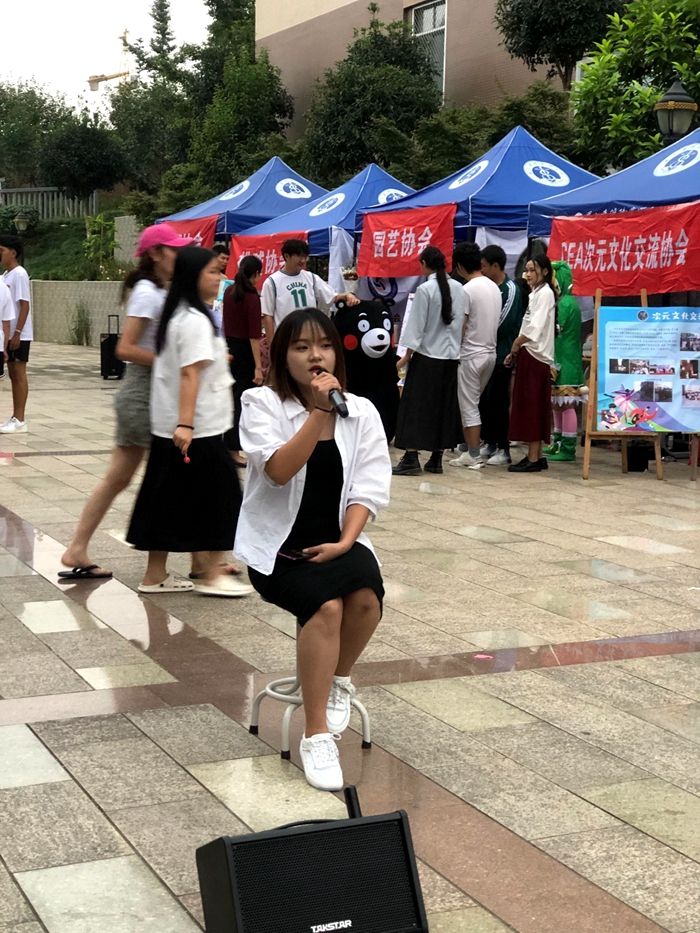 C:\Users\remoteapp\Pictures\校团委\唱歌.jpg C:\Users\remoteapp\Pictures\校团委\唱歌.jpg