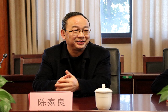 C:\Users\remoteapp\Pictures\单招工作研讨会\2021中心组学习\2021党员述职大会\20210112签约仪式\0112陈家良.jpg C:\Users\remoteapp\Pictures\单招工作研讨会\2021中心组学习\2021党员述职大会\20210112签约仪式\0112陈家良.jpg