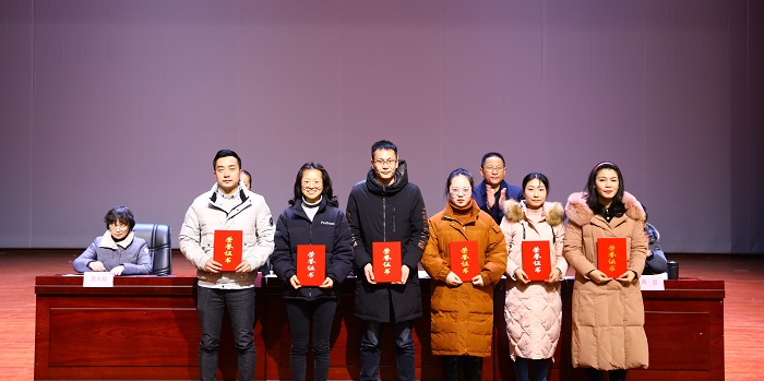 优秀行政人员.JPG