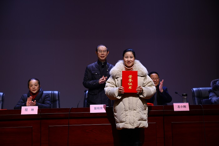 优秀学生科长.JPG