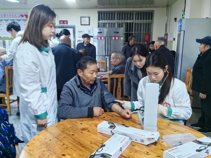 图片4.jpg 图片4.jpg