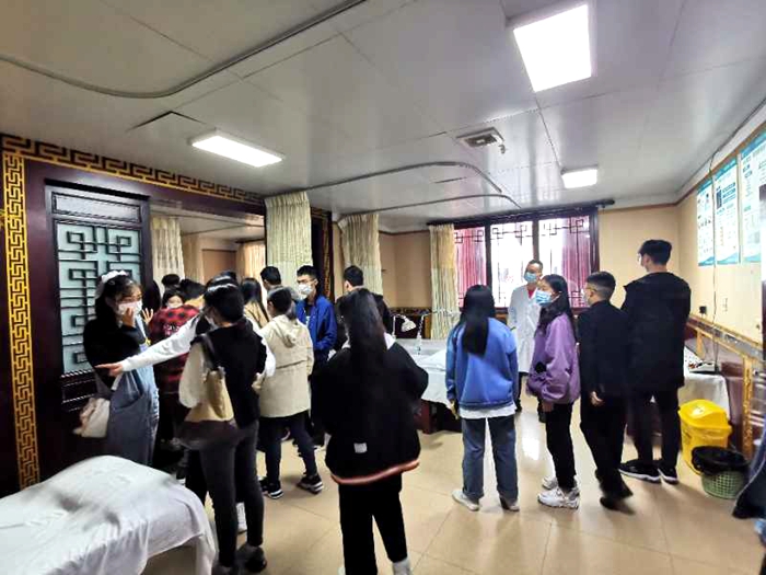 \\tsclient\E\1013康复医院4.jpg \\tsclient\E\1013康复医院4.jpg