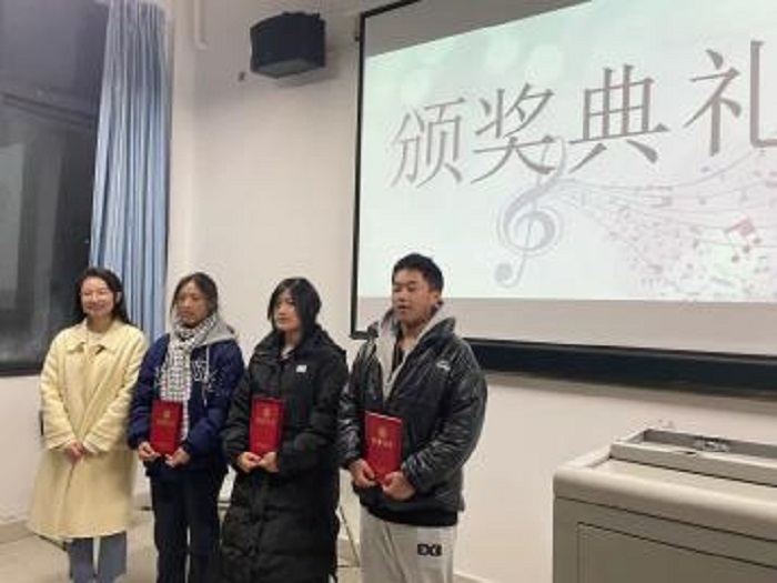 C:\Users\Administrator\Desktop\图片3.jpg C:\Users\Administrator\Desktop\图片3.jpg
