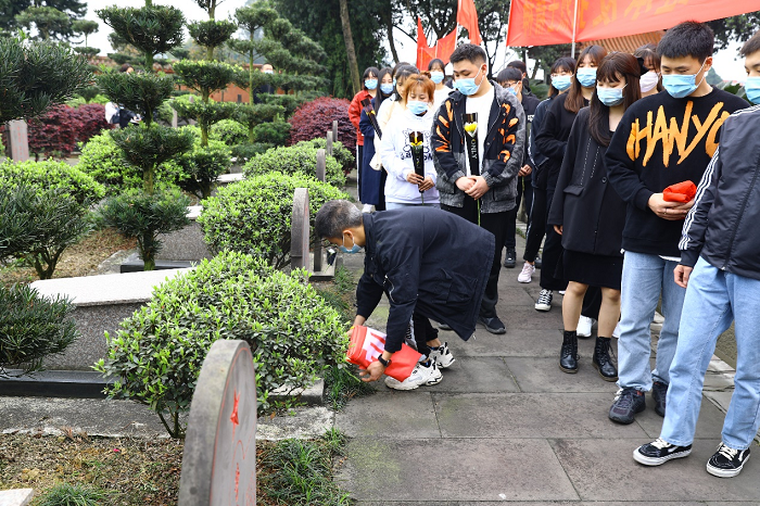 C:\Users\remoteapp\Pictures\护理学院\图片8.png C:\Users\remoteapp\Pictures\护理学院\图片8.png