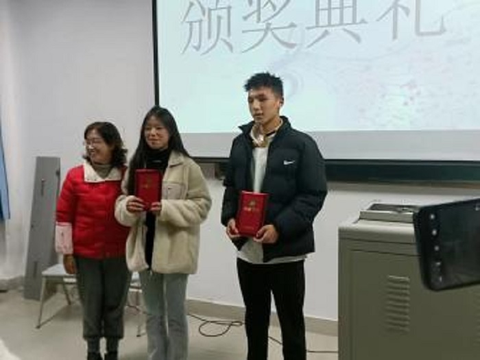 C:\Users\Administrator\Desktop\图片2.jpg C:\Users\Administrator\Desktop\图片2.jpg