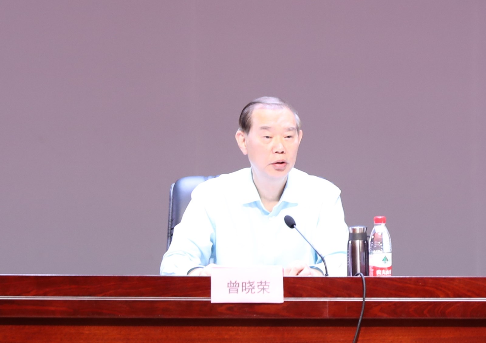 曾晓荣.JPG 曾晓荣.JPG