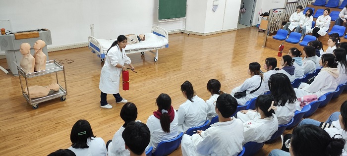 图片3.jpg 图片3.jpg