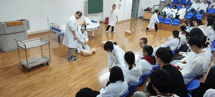 图片7.jpg 图片7.jpg