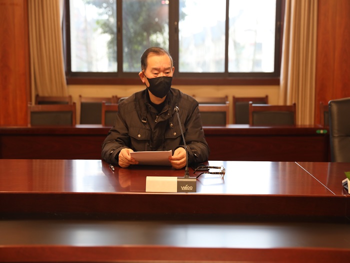 曾晓荣校长.JPG 曾晓荣校长.JPG