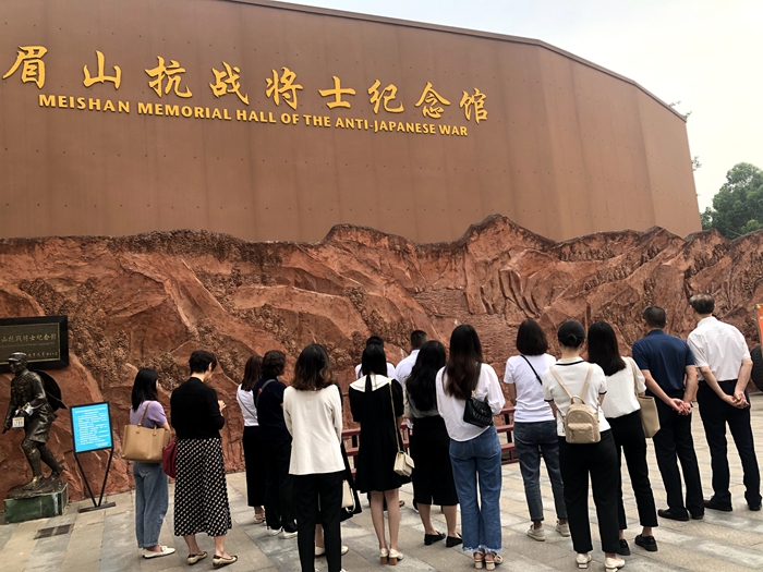 C:\Users\remoteapp\Pictures\0611党史学习参观\0611门口3.jpg C:\Users\remoteapp\Pictures\0611党史学习参观\0611门口3.jpg