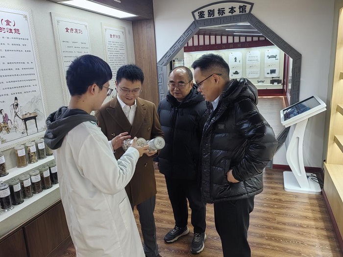 图片3.jpg 图片3.jpg